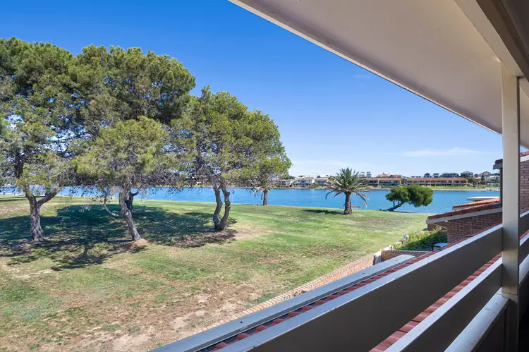 162 Sportsmans Drive, West Lakes SA 5021
