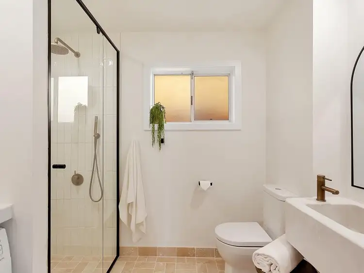 Sixth view of Homely unit listing, 1/22 Alfred Street, Mermaid Beach QLD 4218