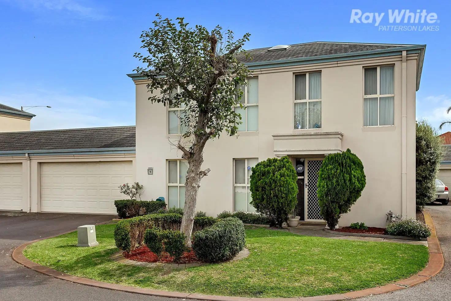 Main view of Homely townhouse listing, 10/16 Thompson Road, Patterson Lakes VIC 3197