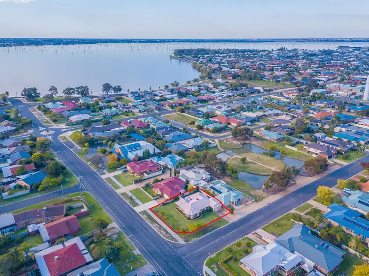 18 Woods Road, Yarrawonga VIC 3730