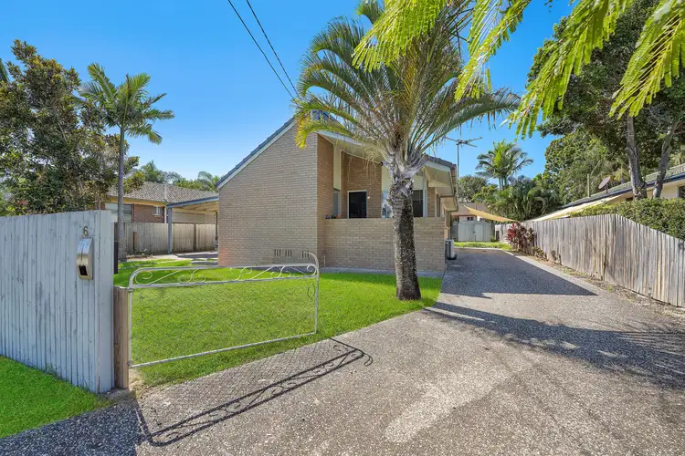 6 Wallace Street, Redcliffe QLD 4020