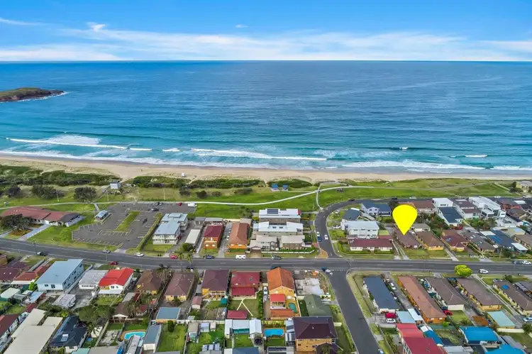 Third view of Homely block of units listing, 21 Osborne Parade, Warilla NSW 2528