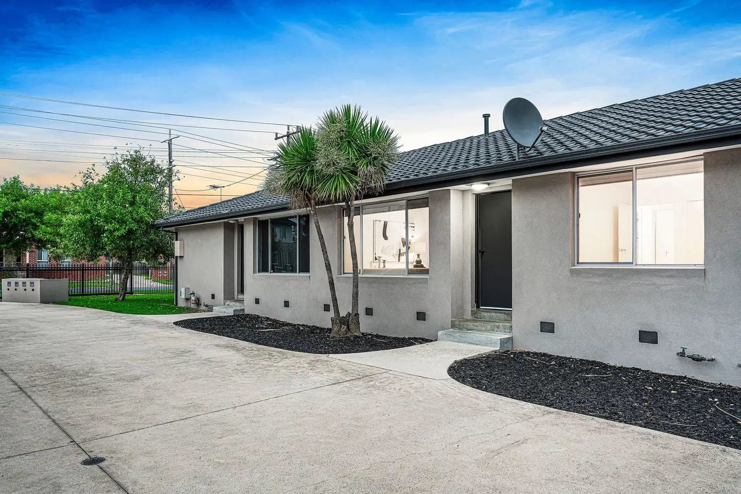 Main view of Homely unit listing, 2/13 Oakes Avenue, Clayton South VIC 3169