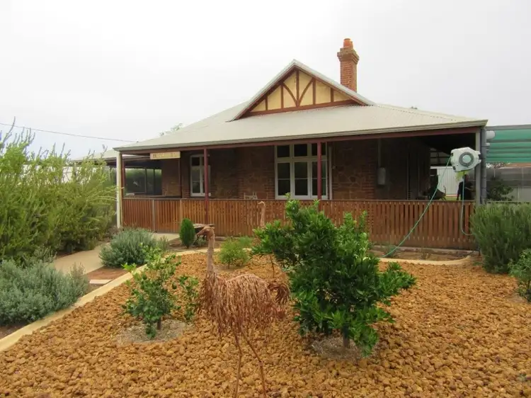 5 MacPherson Street, Carnamah WA 6517