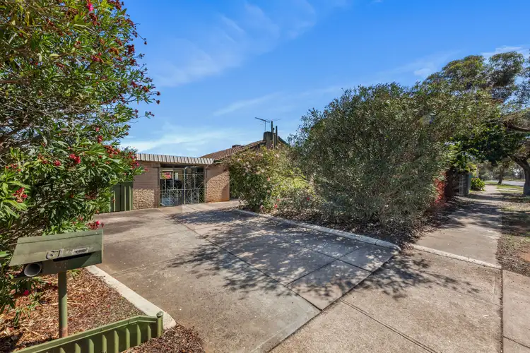 61 Collingbourne Drive, Elizabeth Vale SA 5112