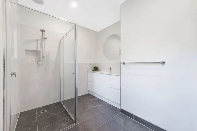 Fifth view of Homely house listing, 19 Mayfield Drive, Mount Waverley VIC 3149