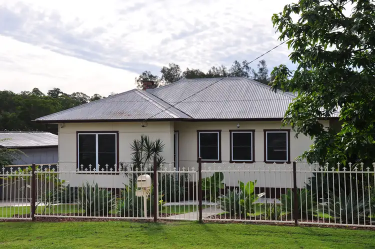 2 Neville Everson Street, West Kempsey NSW 2440