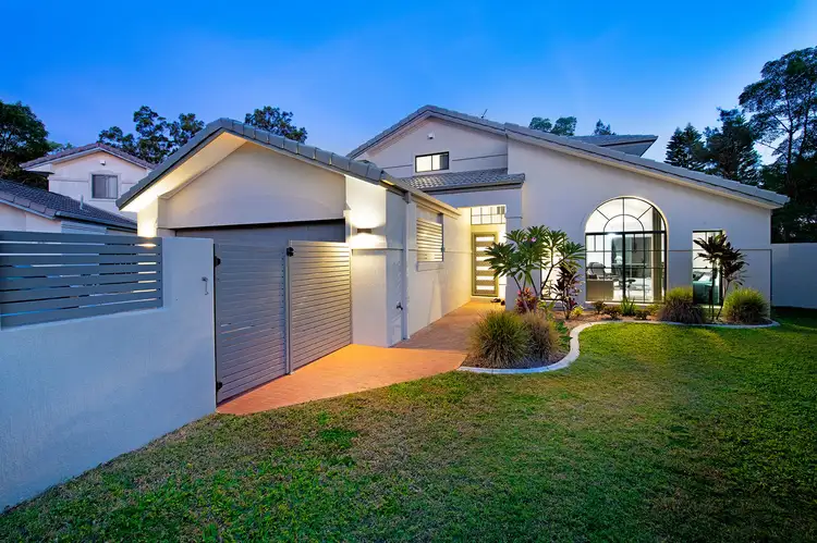 11 Royal Court, Ashmore QLD 4214