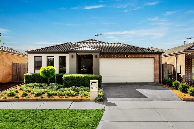 30 Woorawa Drive, Doreen VIC 3754