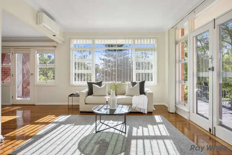 1 Dobson Crescent, Baulkham Hills NSW 2153