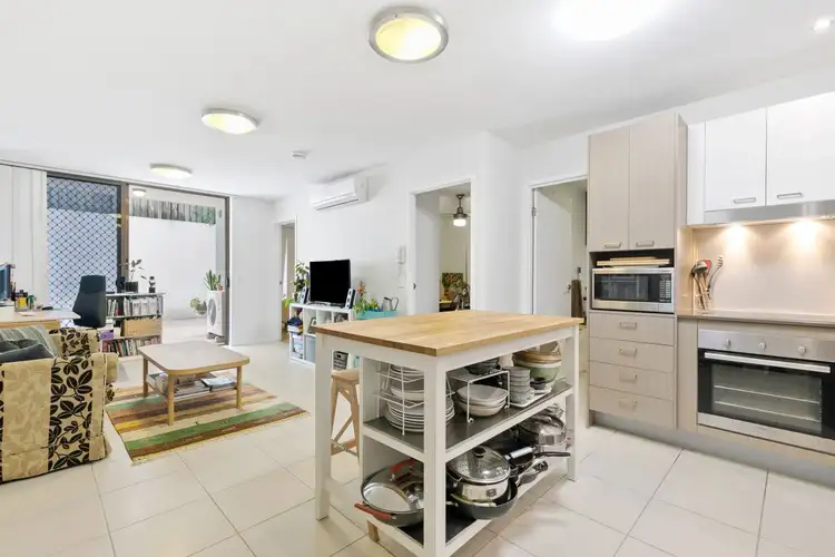 Third view of Homely unit listing, 6/11 Riding Road, Hawthorne QLD 4171