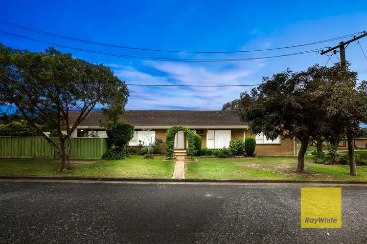 8 Elliott Avenue, Highton VIC 3216
