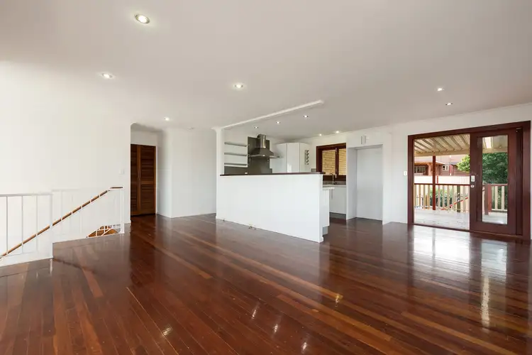 Second view of Homely house listing, 7 Colington Street, Mansfield QLD 4122