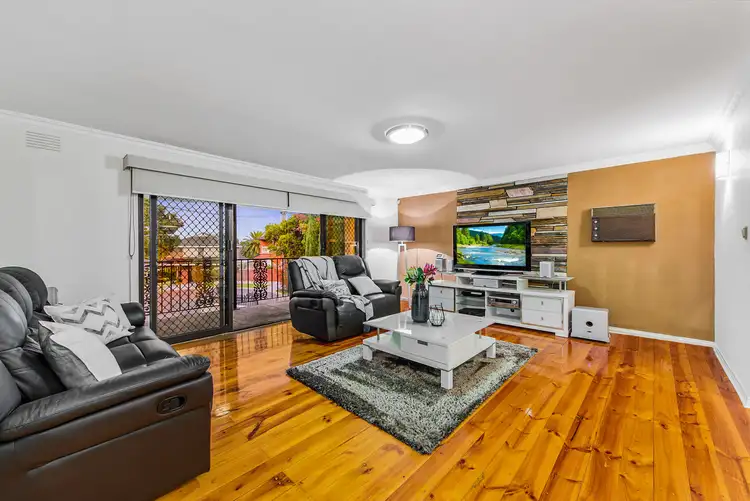 Second view of Homely house listing, 9 Maple Court, Keilor VIC 3036