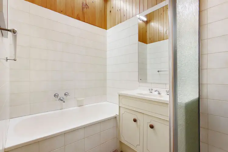 Fifth view of Homely house listing, 10 Edgewood Street, Carnegie VIC 3163