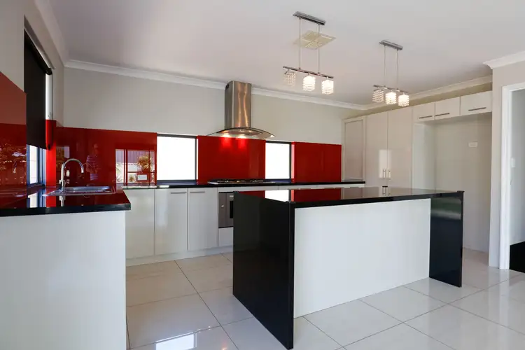10 Piave Street, Wandina WA 6530