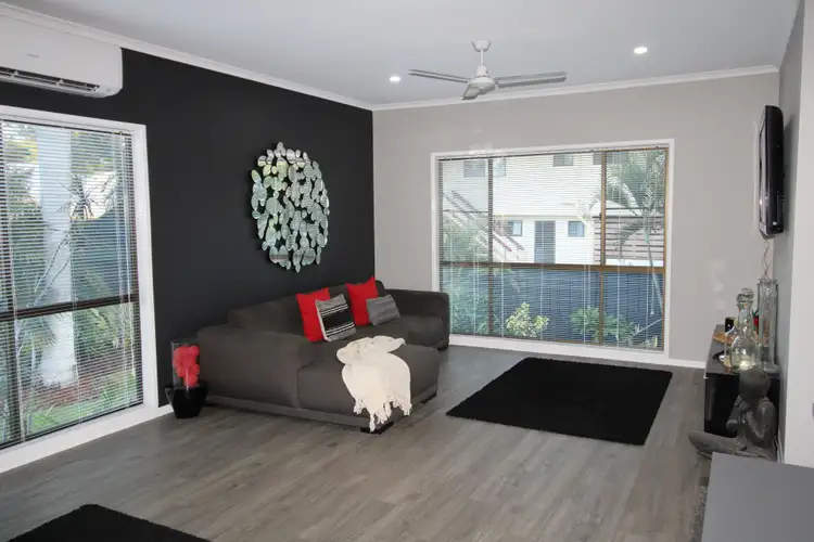 Fifth view of Homely house listing, 6 kathleen Court, Emerald QLD 4720