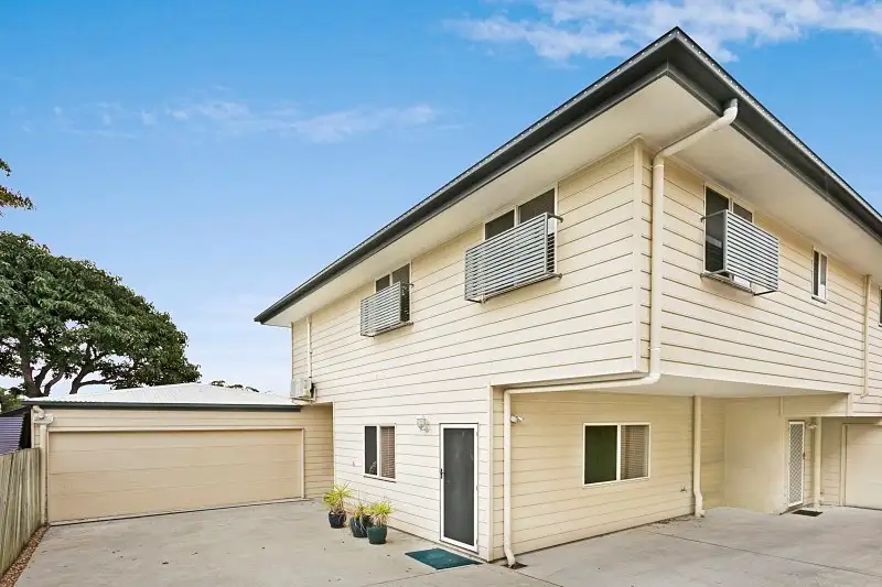 Main view of Homely townhouse listing, 2/696 Oxley Road, Corinda QLD 4075