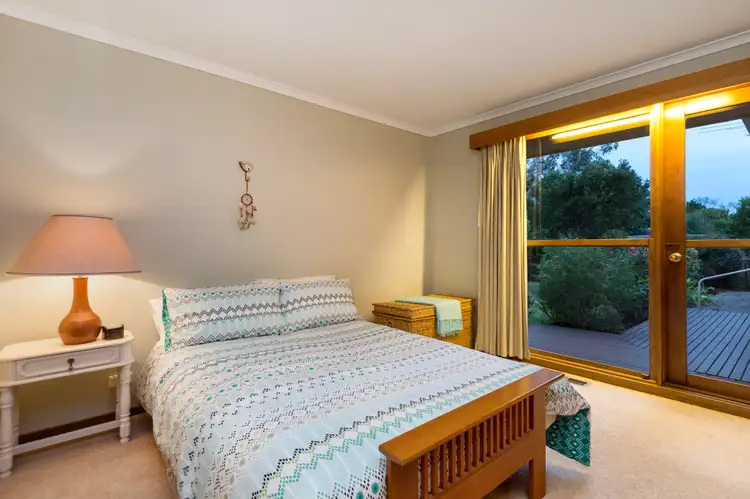 Seventh view of Homely house listing, 18 Shaxton Circle, Frankston VIC 3199