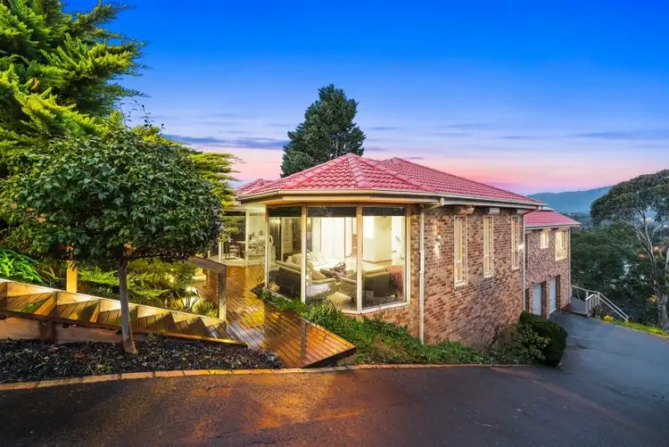 10 STRUAN Avenue, Mooroolbark VIC 3138