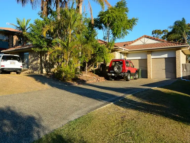 6 Pinehill Drive, Oxenford QLD 4210