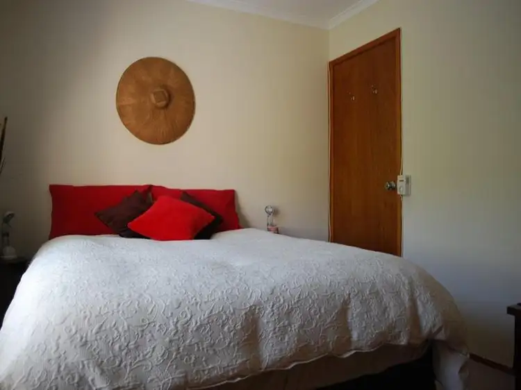 Fifth view of Homely house listing, 3 Hillside Ct, Myrtleford VIC