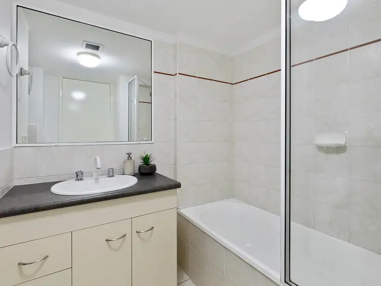 Seventh view of Homely apartment listing, 1/25 Whytecliffe Street, Albion QLD 4010