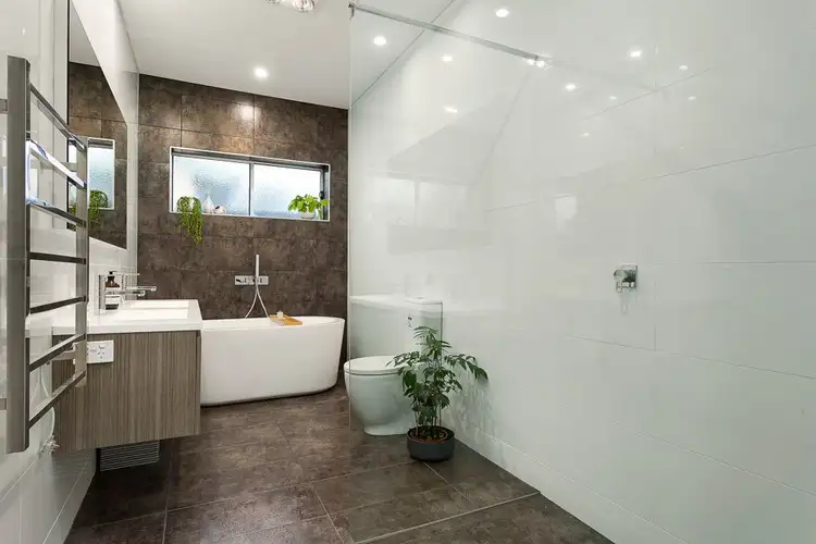 Fifth view of Homely house listing, 32 Kent Road, Pascoe Vale VIC 3044