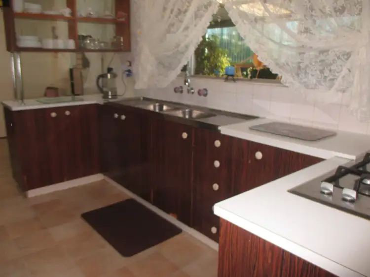 Second view of Homely house listing, 10 Annie, Katanning WA 6317