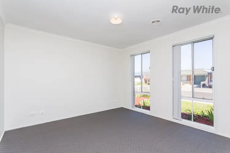 Fourth view of Homely house listing, 14 Elgin Close, Hillside VIC 3037