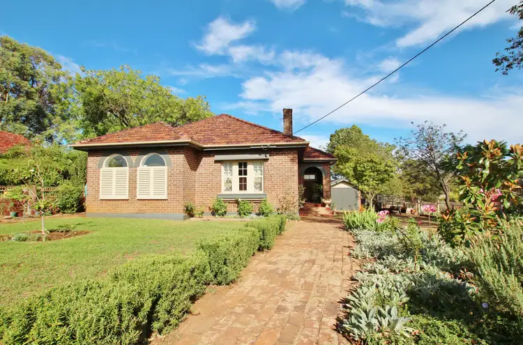 1 Lynch Street, Young NSW 2594