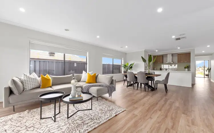 43 Moroka Avenue, Weir Views VIC 3338