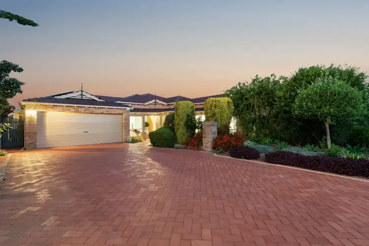 Second view of Homely house listing, 11 Korel Place, Sorrento WA 6020