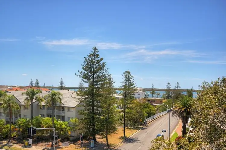 110/20 Bayview Street, Runaway Bay QLD 4216