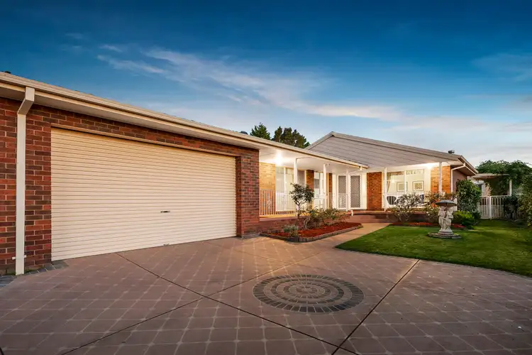 11 Reita Avenue, Wantirna South VIC 3152