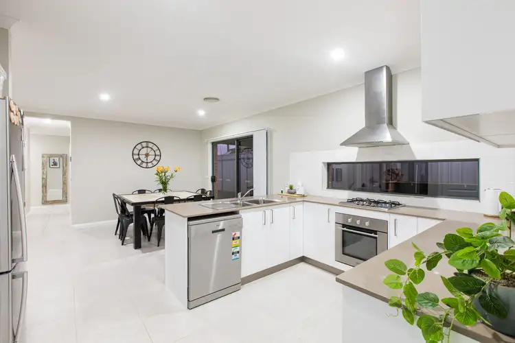 Fifth view of Homely house listing, 21 Anwyl Close, Mildura VIC 3500