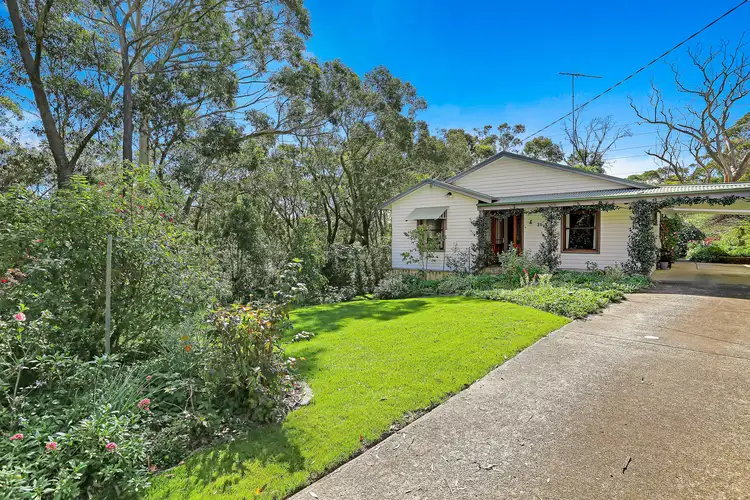 31 Mclaren Crescent, Blackheath NSW 2785