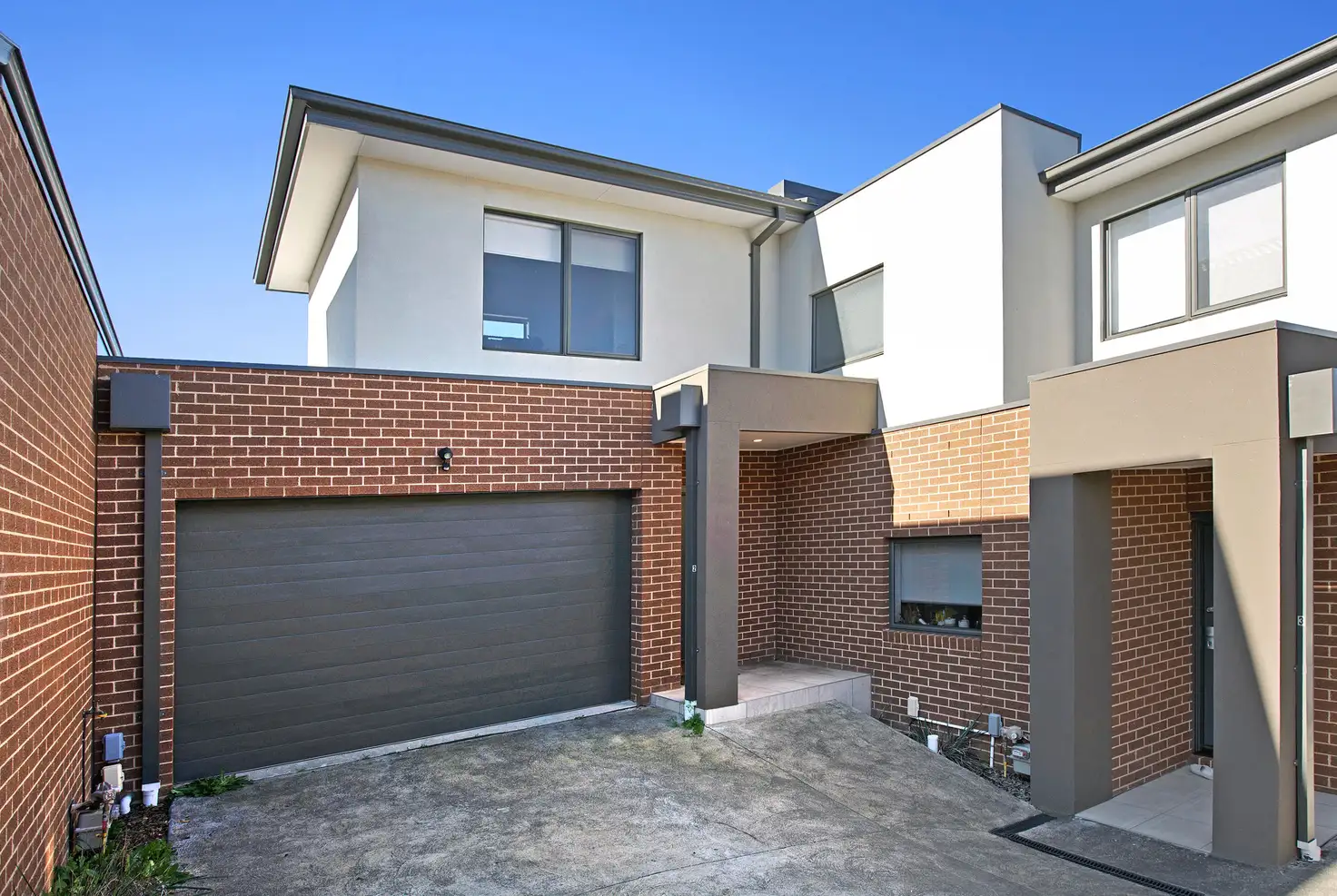 Main view of Homely townhouse listing, 2/12 Lane Crescent, Reservoir VIC 3073