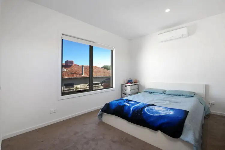 Fourth view of Homely townhouse listing, 2/12 Lane Crescent, Reservoir VIC 3073