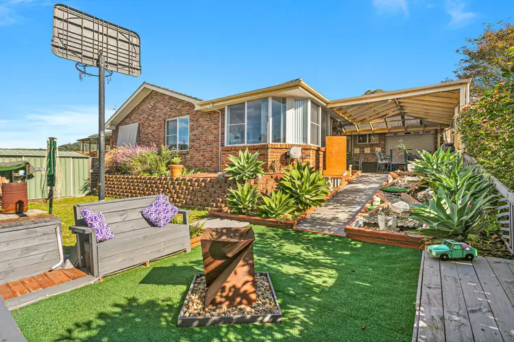 73 Hillside Drive, Albion Park NSW 2527
