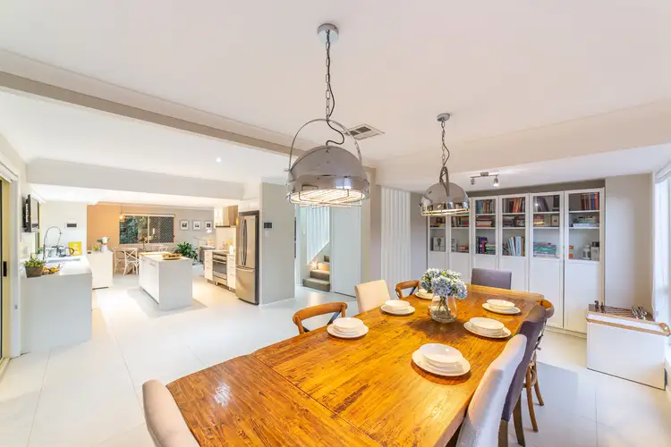 13 Scenic Avenue, Benowa QLD 4217