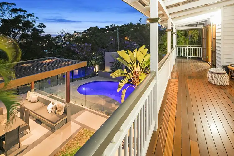 9 Mikado Street, Hamilton QLD 4007