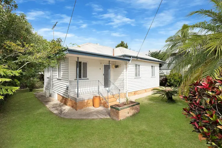 9 Calston Street, Oxley QLD 4075