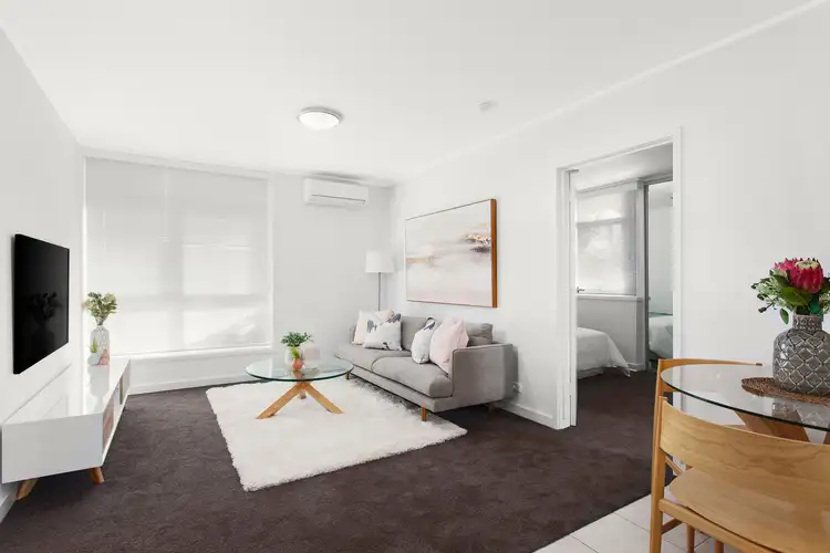 Main view of Homely unit listing, 2/70 Grange Road, Carnegie VIC 3163