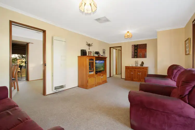 Second view of Homely house listing, 5 Maxwell Drive, Wodonga VIC 3690