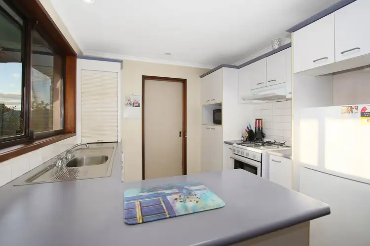 Fifth view of Homely house listing, 5 Maxwell Drive, Wodonga VIC 3690