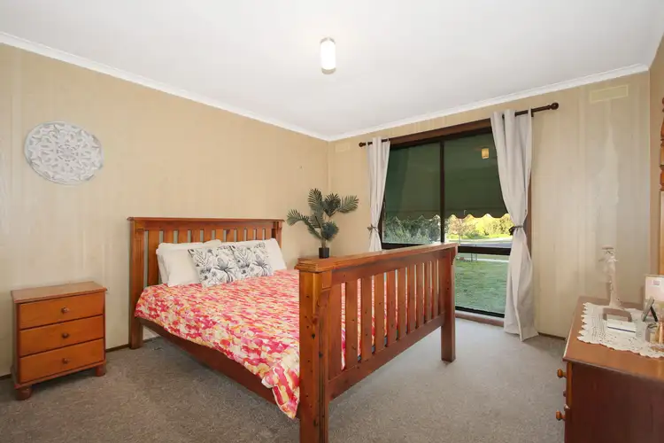 Sixth view of Homely house listing, 5 Maxwell Drive, Wodonga VIC 3690