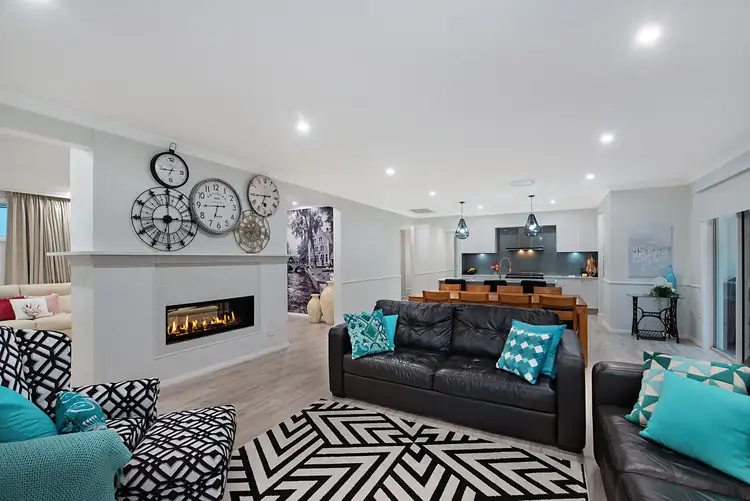 Fifth view of Homely house listing, 27 Pandanus Circuit, Bolwarra Heights NSW 2320