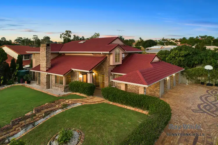 16 Casuarina Crescent, Calamvale QLD 4116