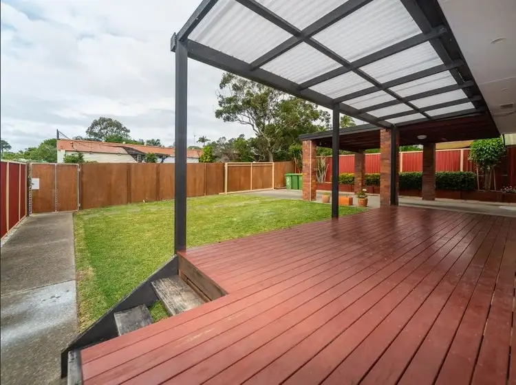 1/102 Kumbari Avenue, Labrador QLD 4215